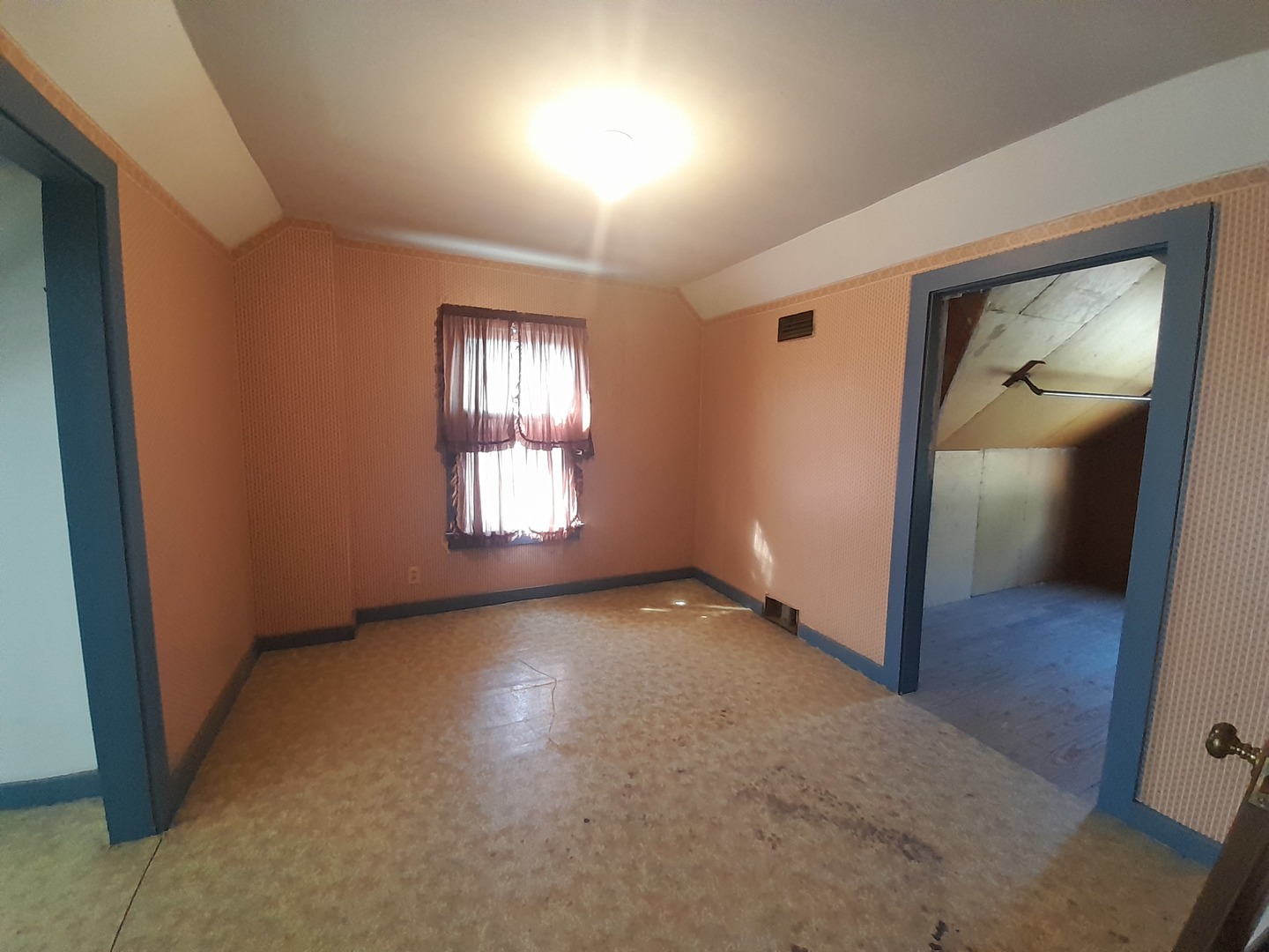 211 4th Avenue Mendota, IL 61342 - Photo 25 of 25 an empty room with wooden floor and windows
