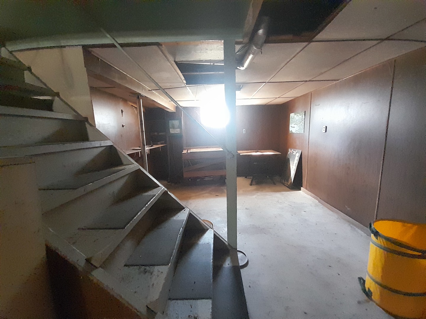 211 4th Avenue Mendota, IL 61342 - Photo 7 of 25 a view of entryway and hall