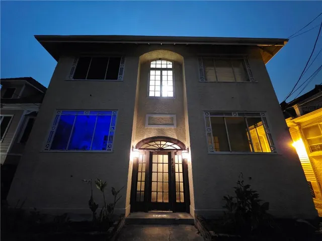 $1,500 | 4729 Carondelet Street, Unit B, New Orleans, LA 70115