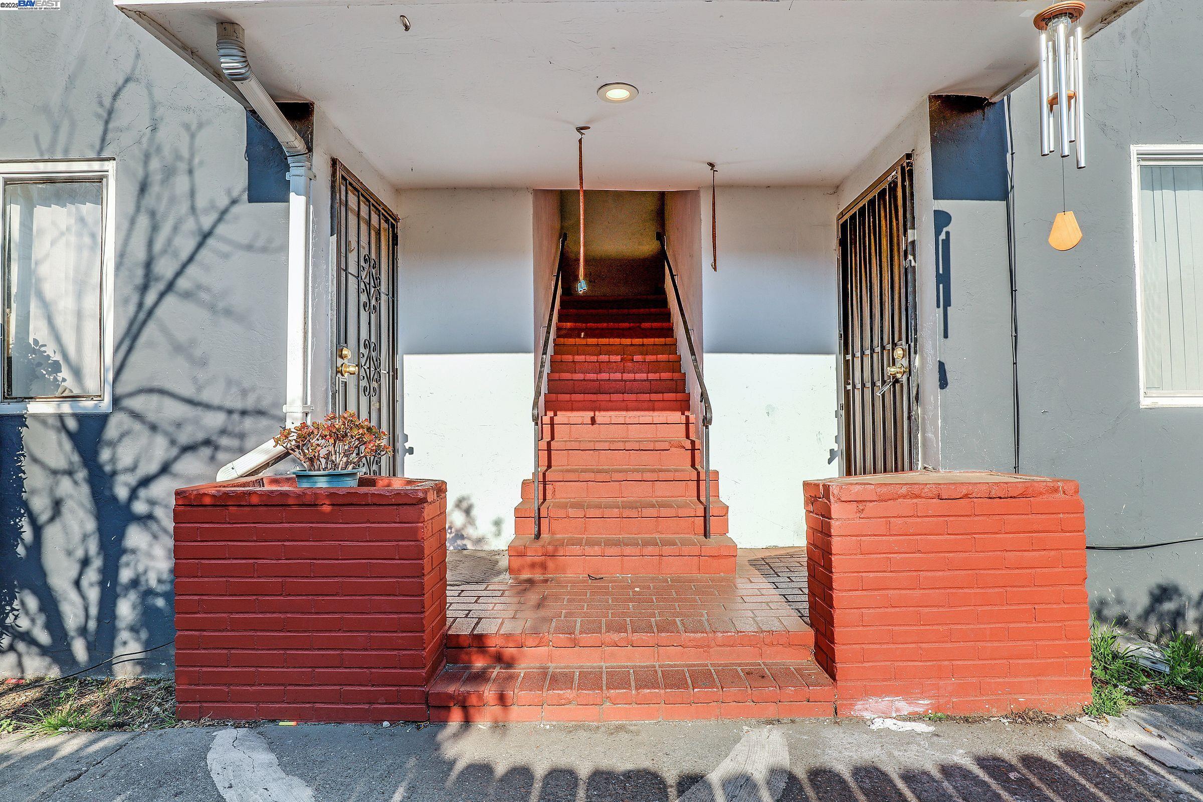7448 Lockwood Street Oakland, CA 94621 - Photo 4 of 35 a view of entryway
