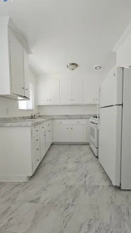 $899,000 | 7448 Lockwood Street, Oakland, CA 94621