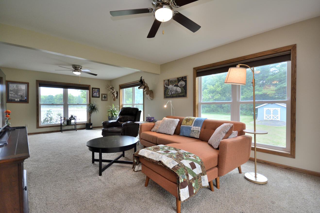 S108W37645 Draper Road Eagle, WI 53119 - Photo 5 of 36 Living Room