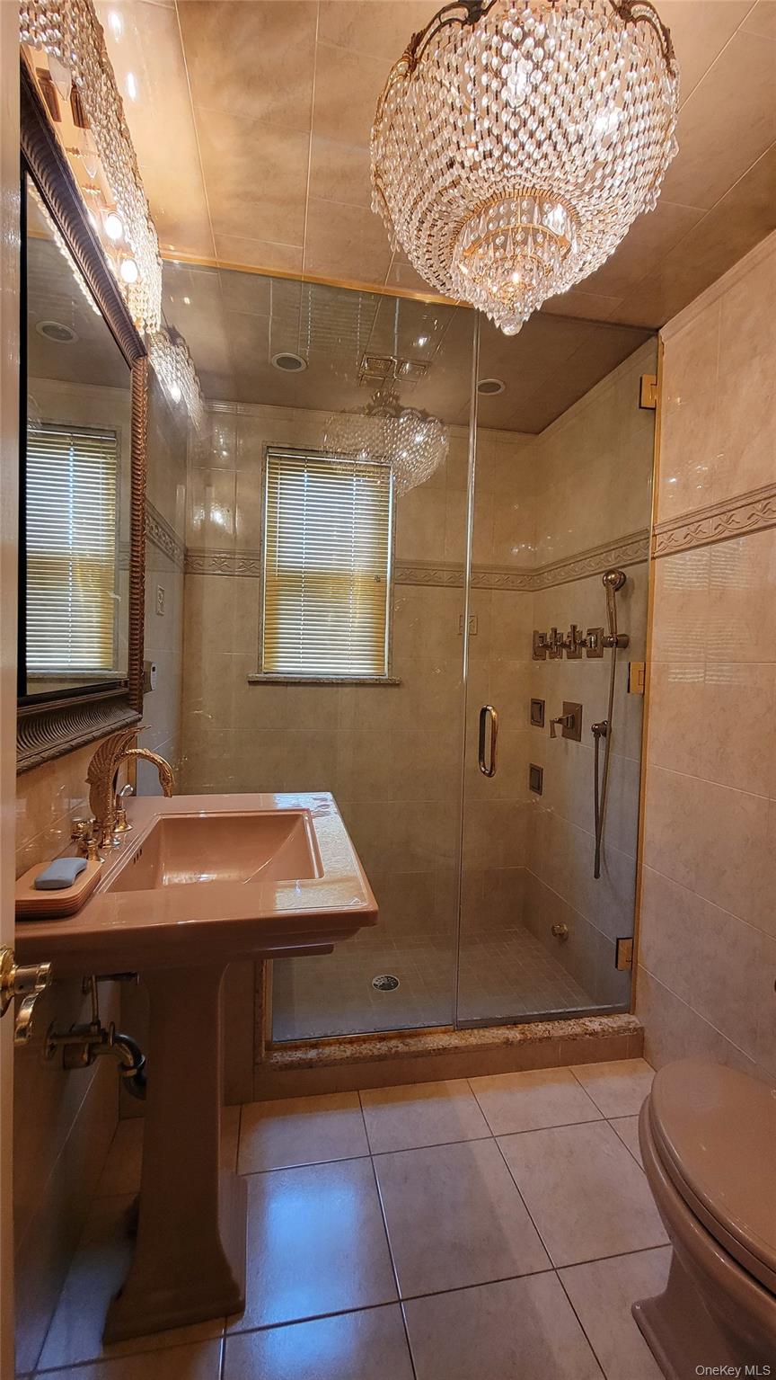 186-20 Troon Road Queens, NY 11432 - Photo 21 of 23