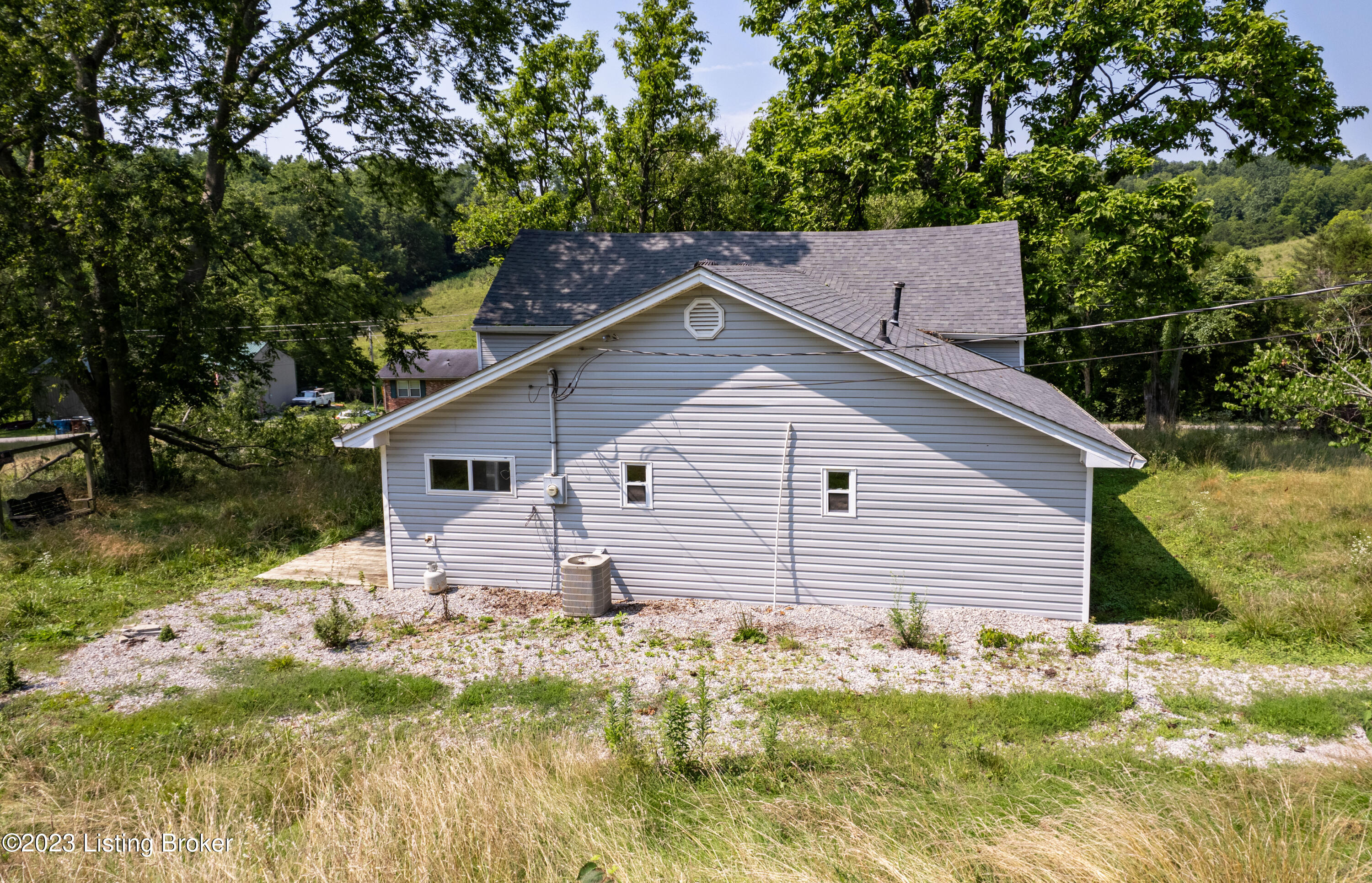480 Graefenburg Road Waddy, KY 40076 - Photo 12 of 18 480 Graefenburg Rd