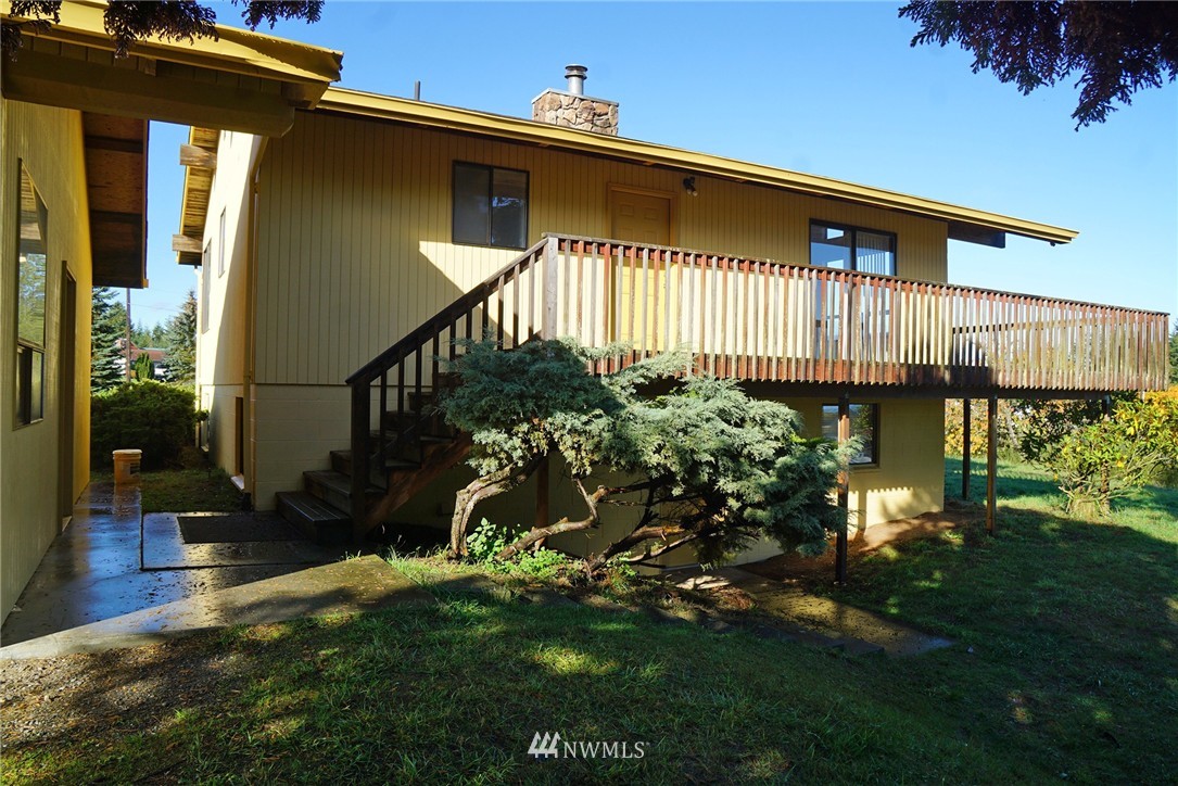 83 Blue Mountain Road Port Angeles, WA 98362 - Photo 2 of 25 Gallery Image 2