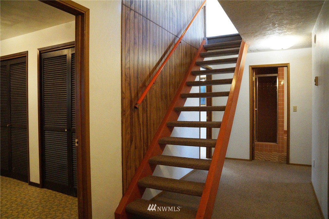 83 Blue Mountain Road Port Angeles, WA 98362 - Photo 11 of 25 Gallery Image 11