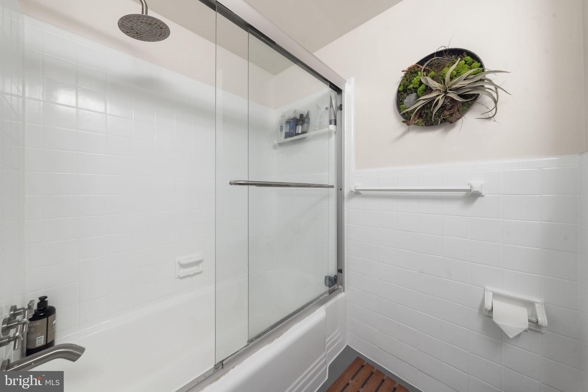 1810 Rittenhouse Square, Unit 610 Philadelphia, PA 19103 - Photo 9 of 32
