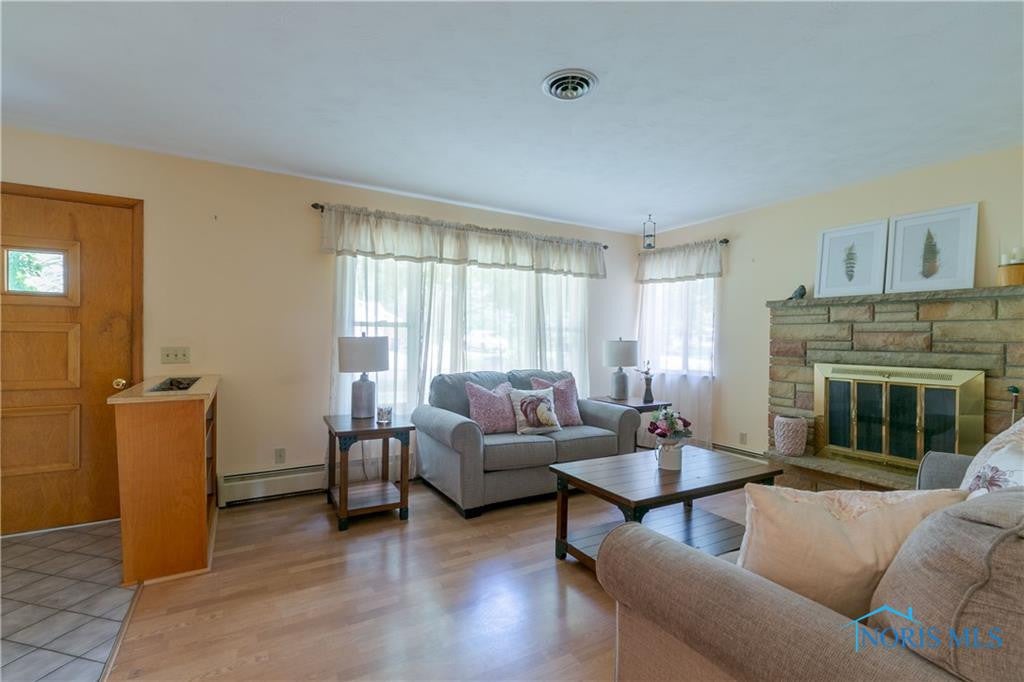 6046 Herst Road Toledo, OH 43613 - Photo 3 of 30 Gallery Image 3