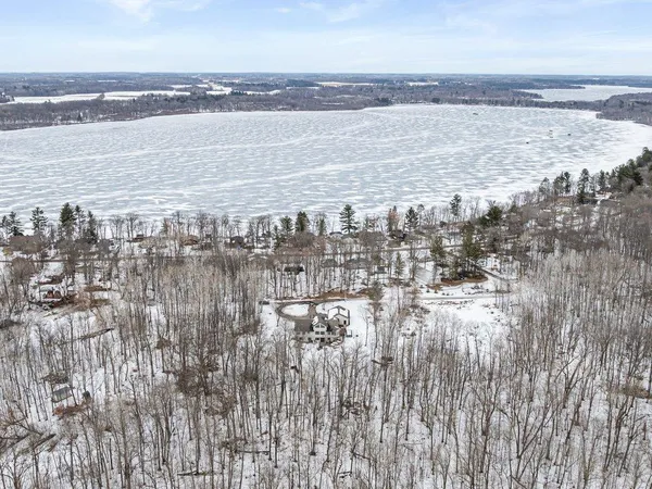 $569,900 | 15419 Lake Avenue, Brainerd, MN 56401