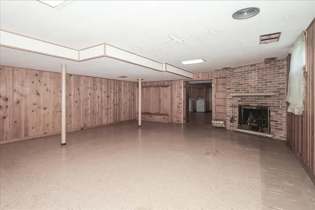 $490,000 | 1420 Indian Hill Drive, Schaumburg, IL 60193