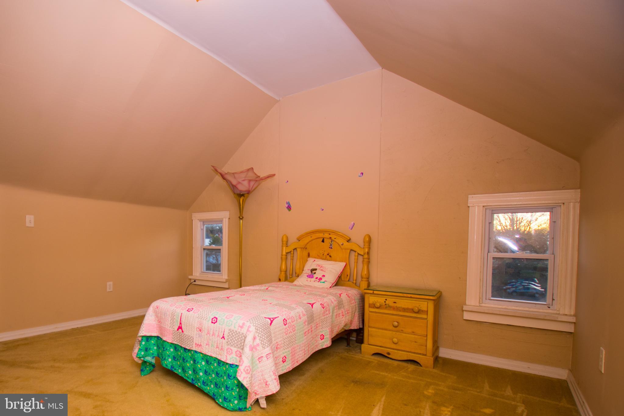 608 Mountain View Road Reading, PA 19607 - Photo 11 of 13