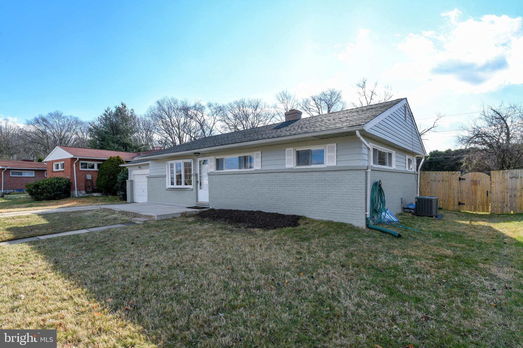 2449 Woodcroft Road Baltimore, MD 21234 - Photo 3 of 44 Gallery Image 3