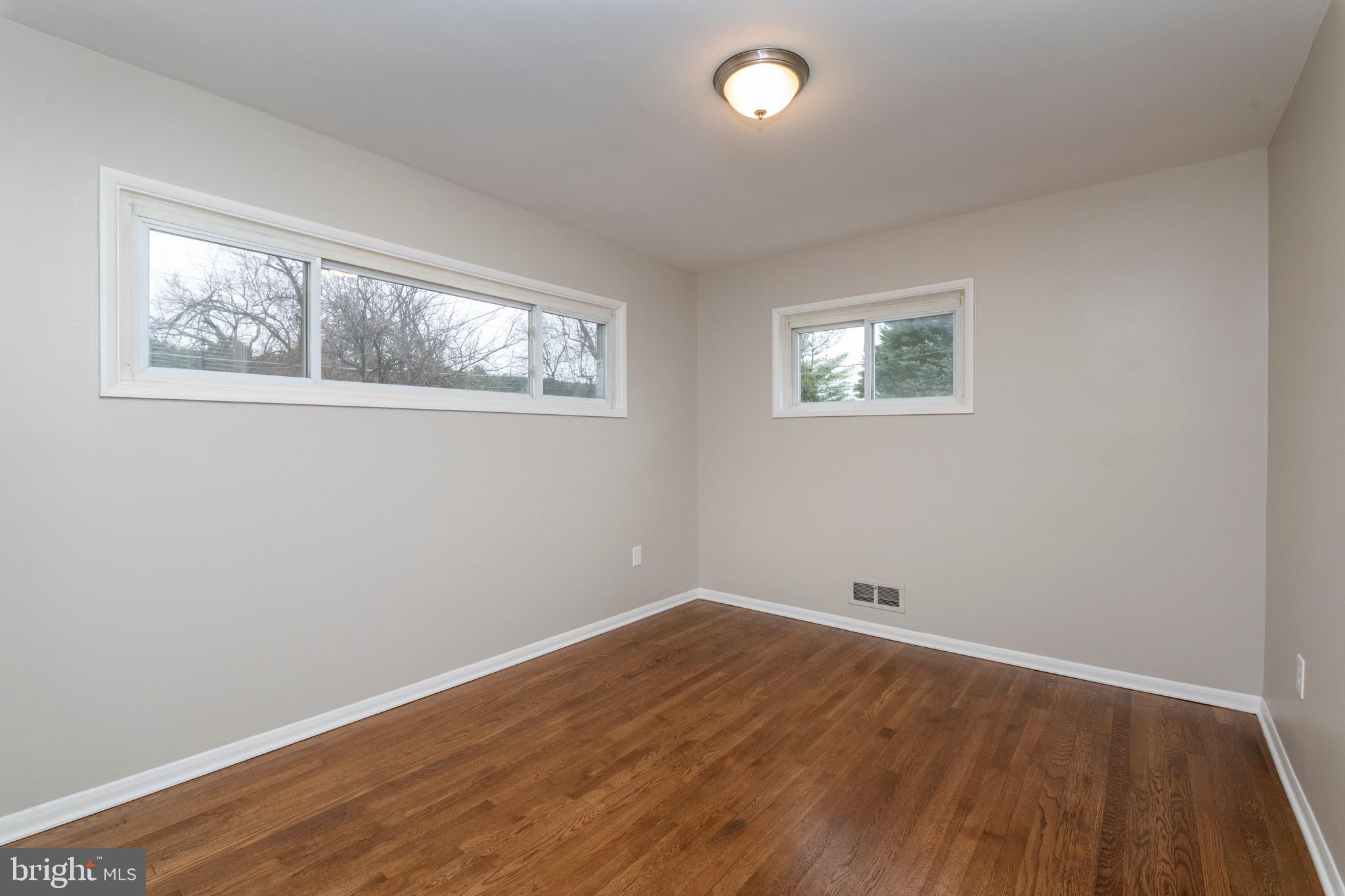 2449 Woodcroft Road Baltimore, MD 21234 - Photo 26 of 44 Gallery Image 26