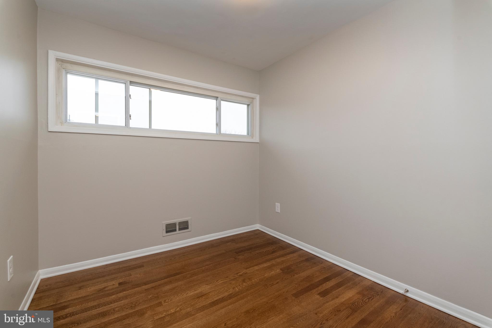 2449 Woodcroft Road Baltimore, MD 21234 - Photo 30 of 44 Gallery Image 30
