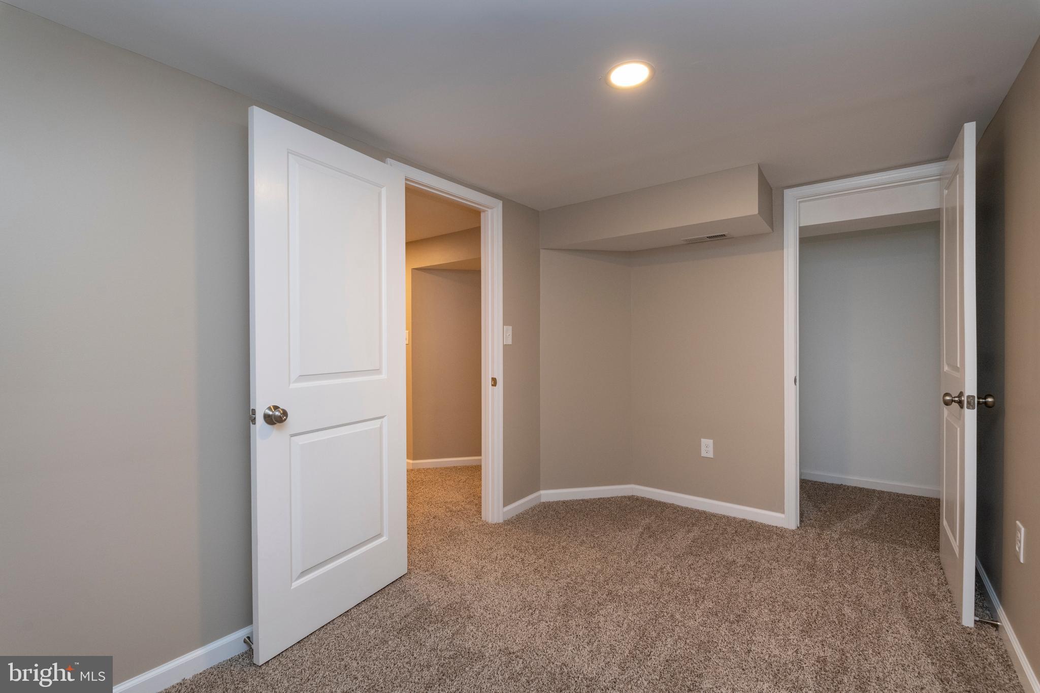 2449 Woodcroft Road Baltimore, MD 21234 - Photo 35 of 44 Gallery Image 35