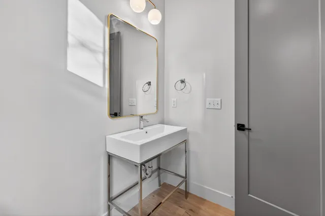 $3,000 | 2225 Wickson Avenue, Nashville, TN 37210