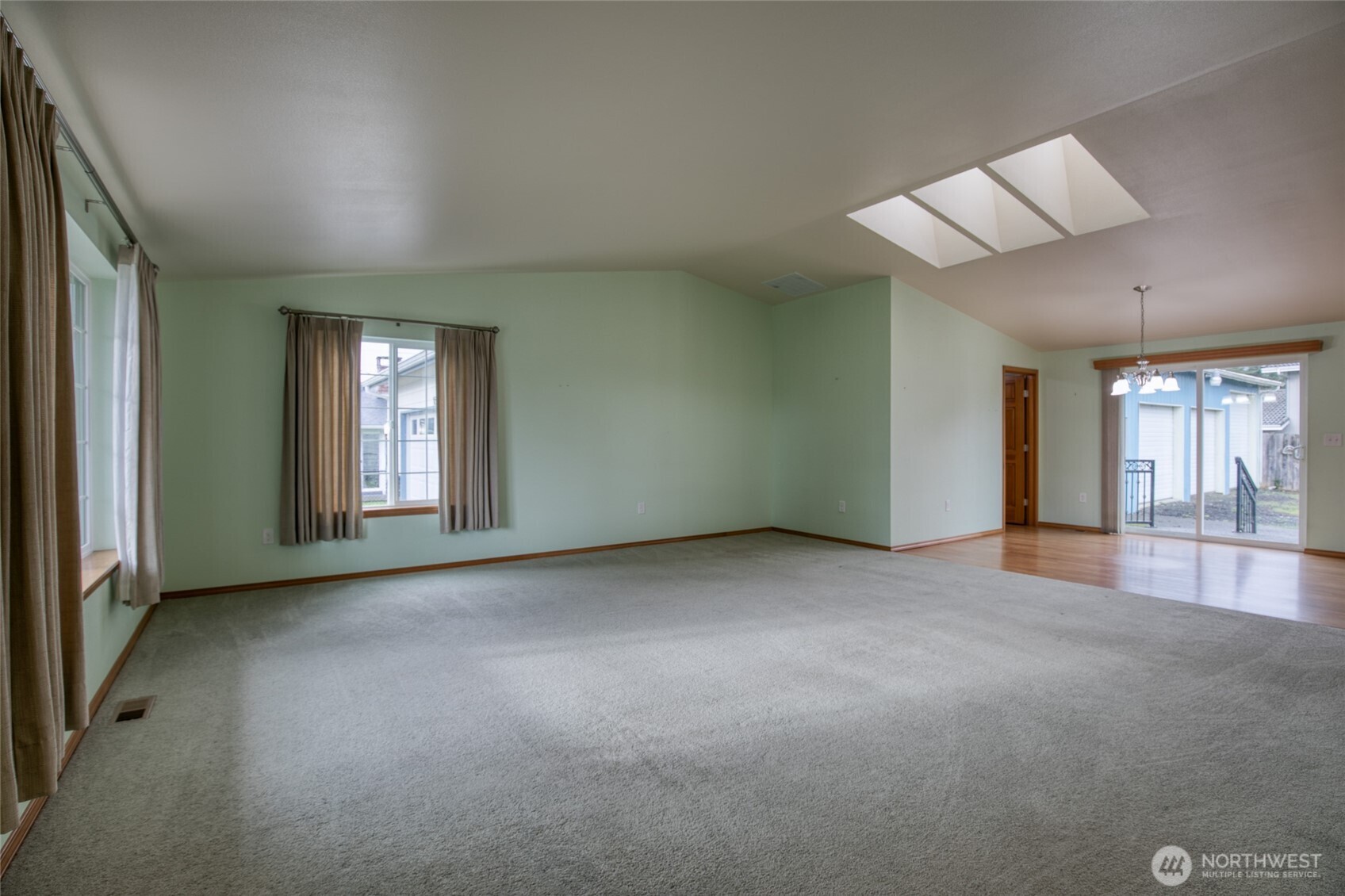 1616 West Anderson Street Elma, WA 98541 - Photo 3 of 31