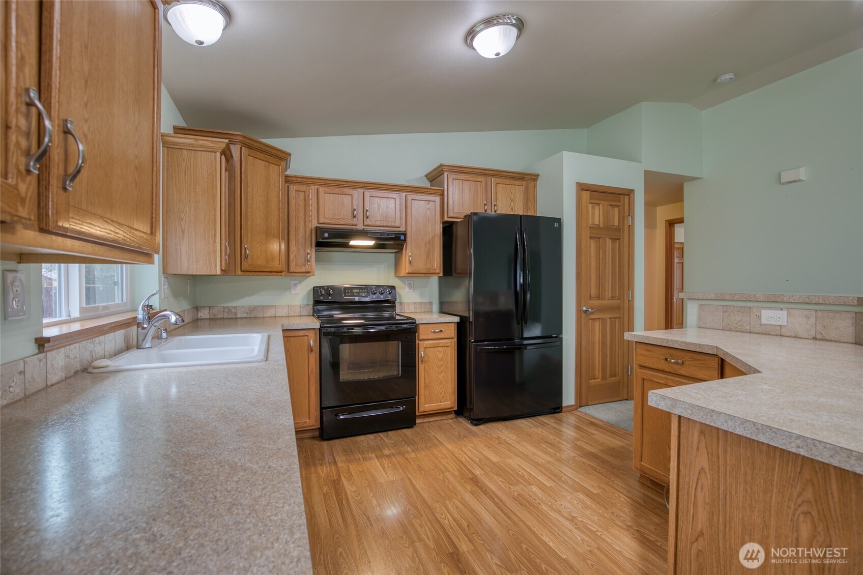 1616 West Anderson Street Elma, WA 98541 - Photo 7 of 31