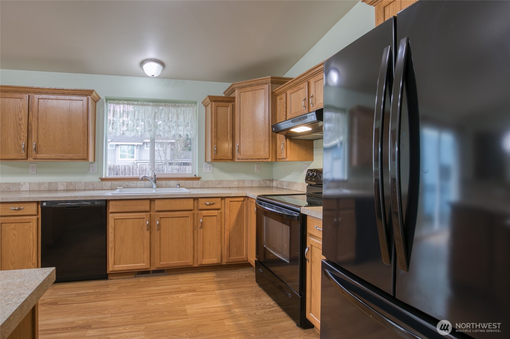 1616 West Anderson Street Elma, WA 98541 - Photo 9 of 31