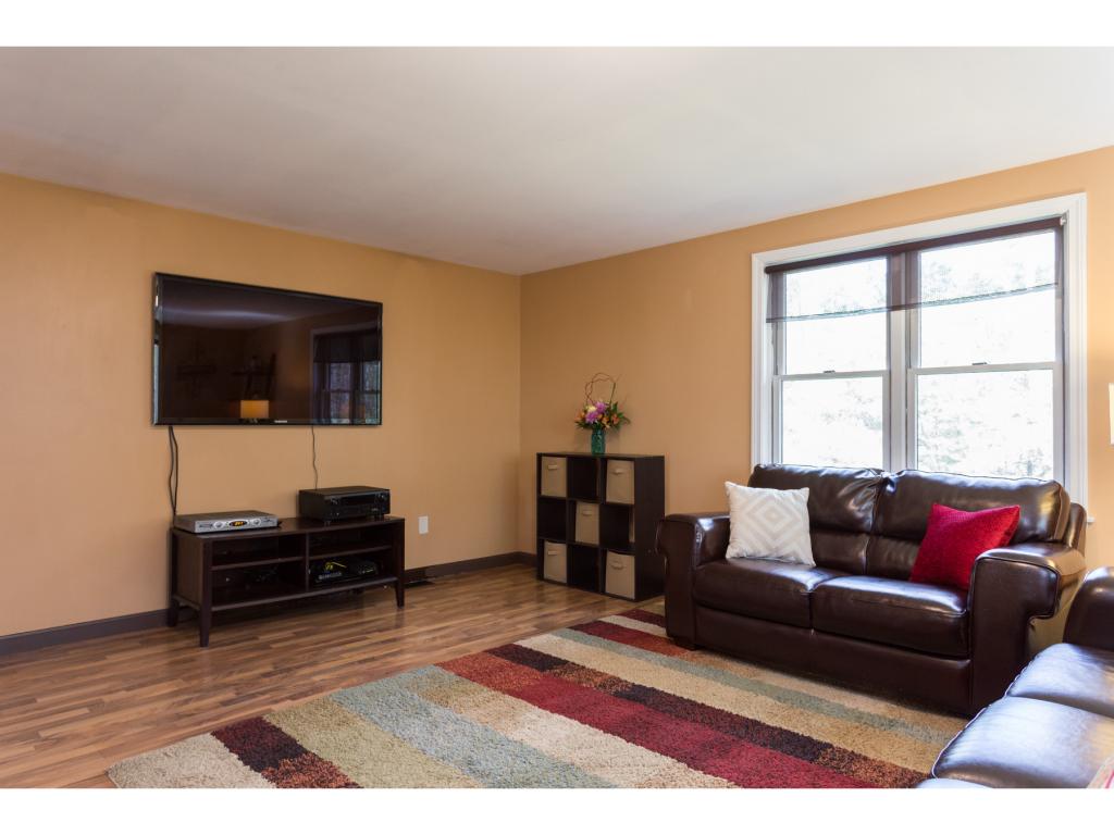 430 Ledgeview Drive, Unit 430 Rochester, NH 03839 - Photo 3 of 28