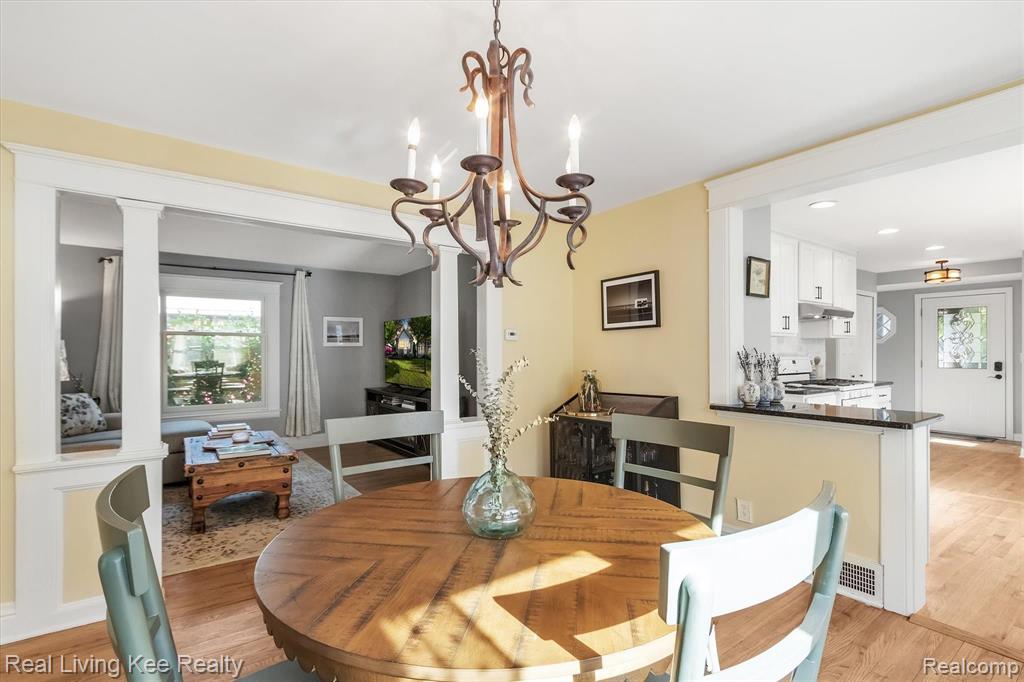 706 Parkdale Road Rochester, MI 48307 - Photo 12 of 40