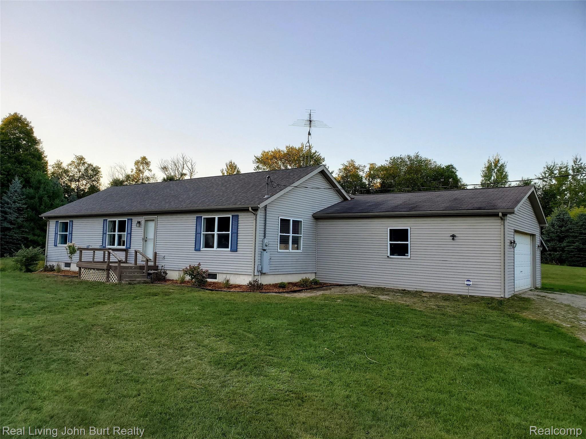 3363 Haines Road Attica, MI 48412 - Photo 1 of 40 012.jpg
