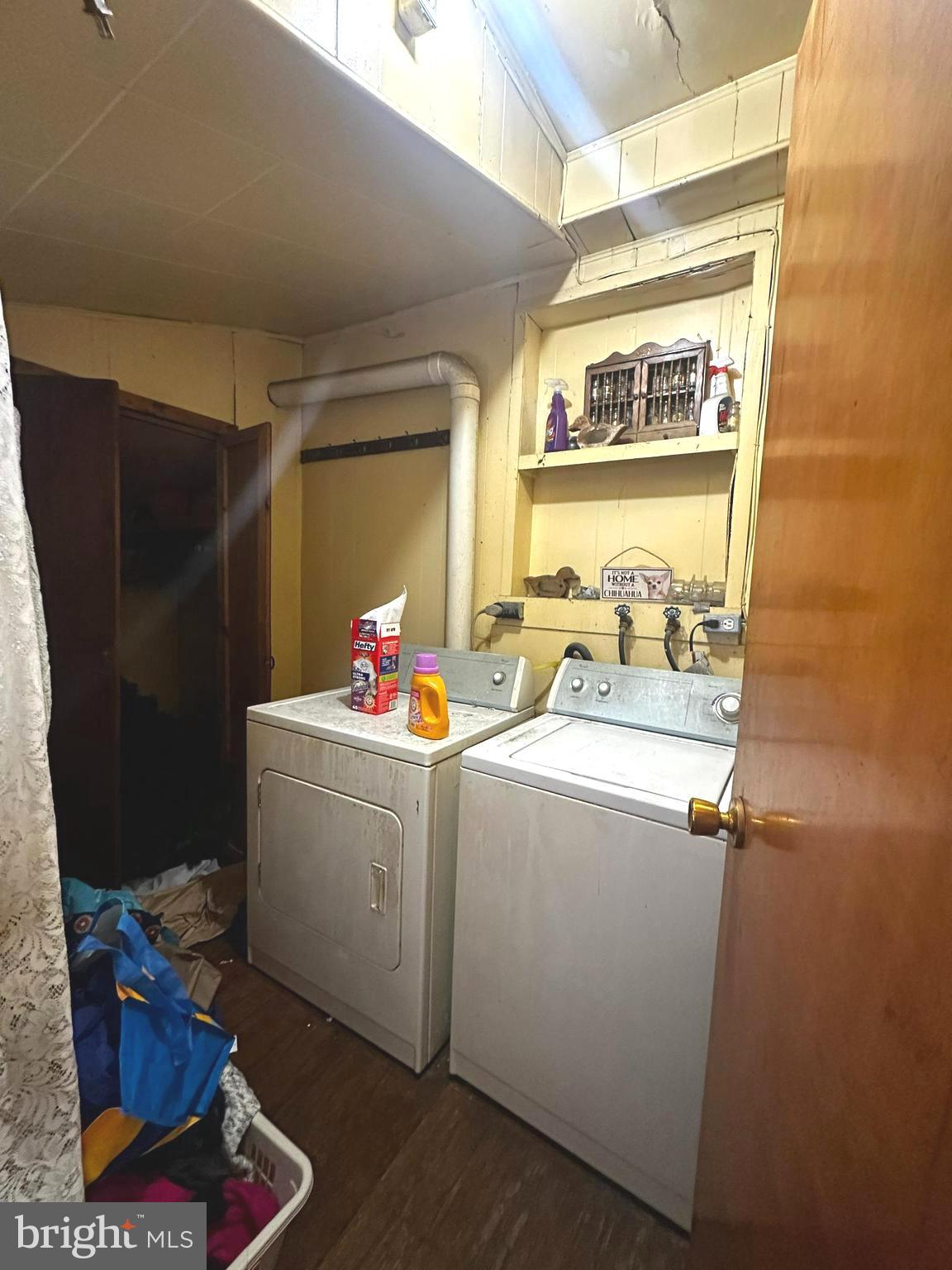 1900 River Road Phillipsburg, NJ 08865 - Photo 6 of 13 laundry room