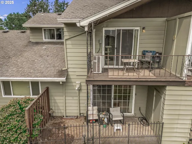 $239,000 | 1802 Northeast Hogan Drive, Gresham, OR 97030