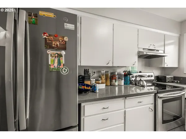 $239,000 | 1802 Northeast Hogan Drive, Gresham, OR 97030