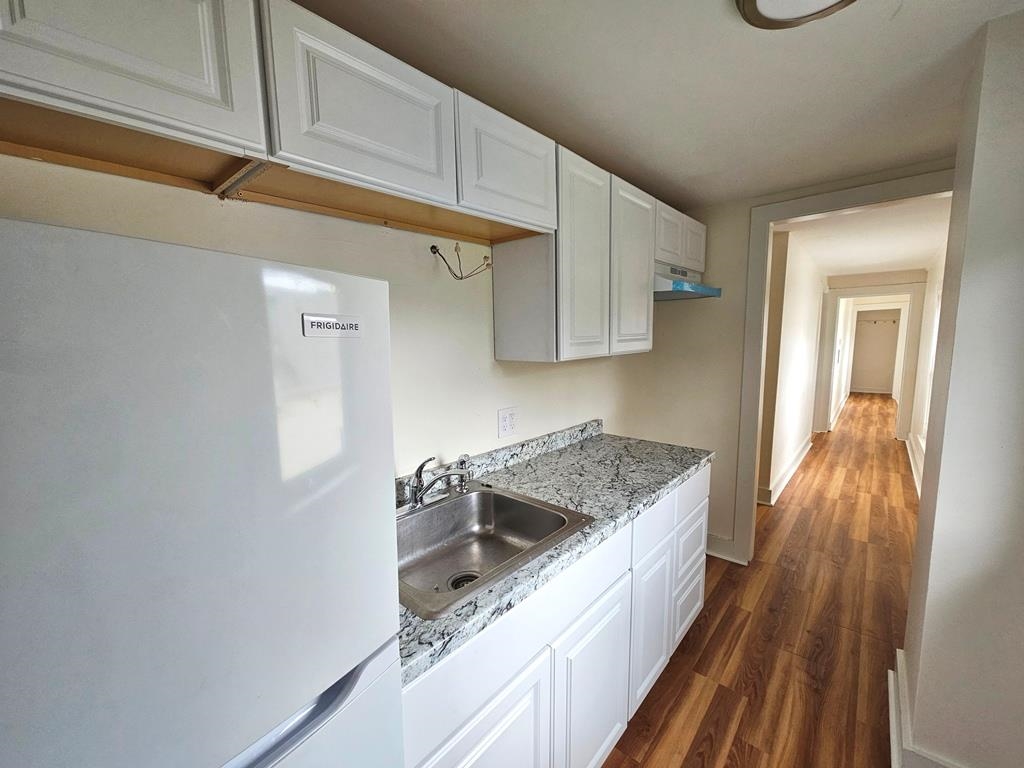 27 Water Street, Unit 2 Keene, NH 03431 - Photo 11 of 14