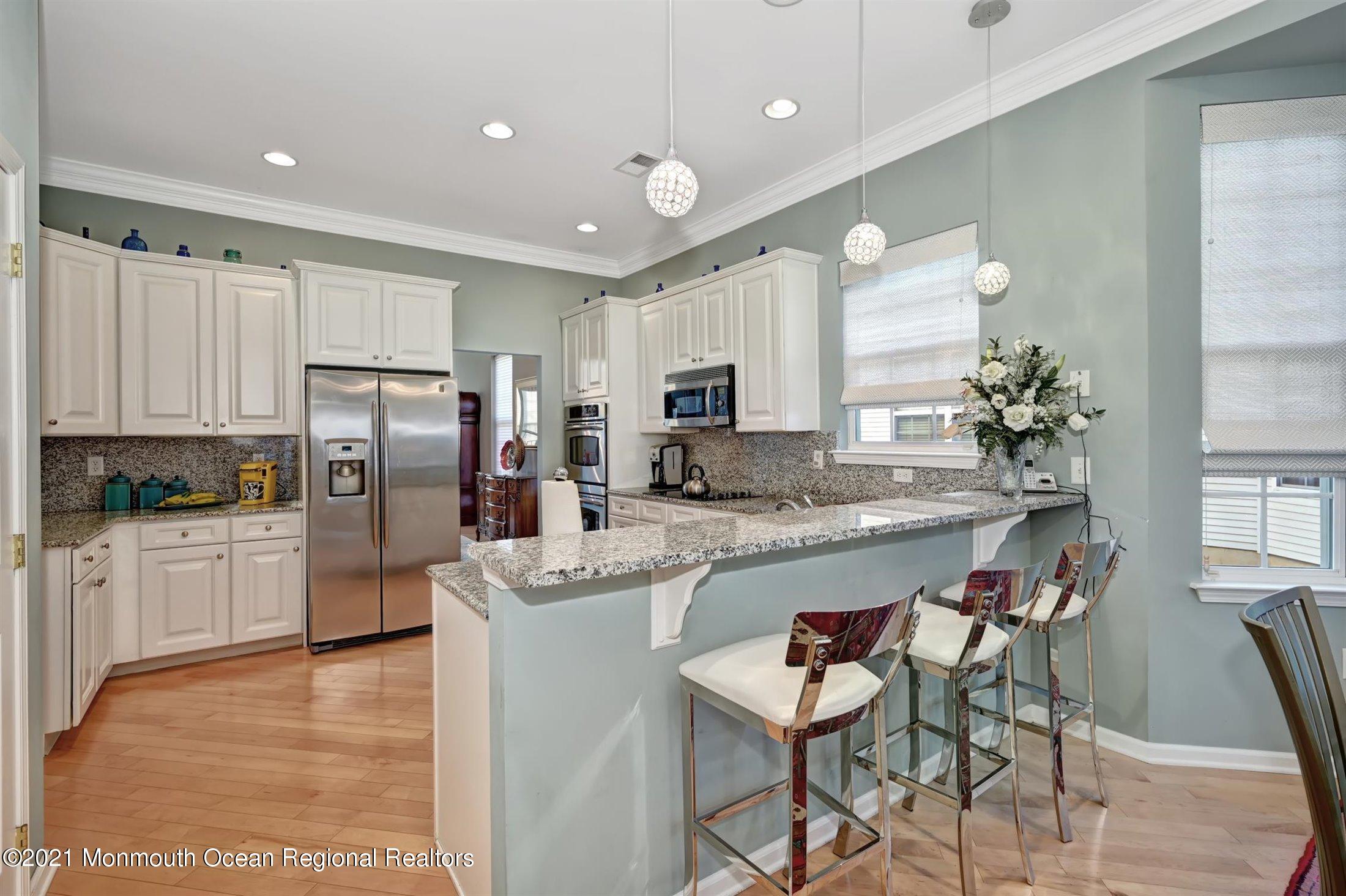 33 Hartack Road Manalapan, NJ 07726 - Photo 13 of 51 13-Kitchen
