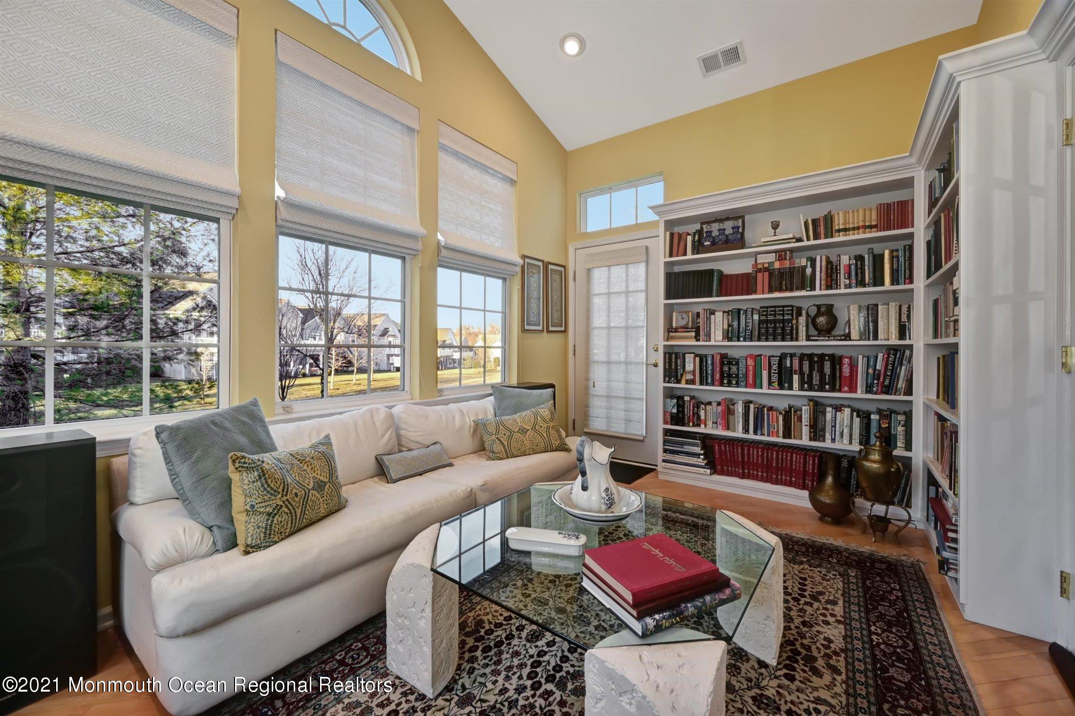 33 Hartack Road Manalapan, NJ 07726 - Photo 20 of 51 20-Sun Room