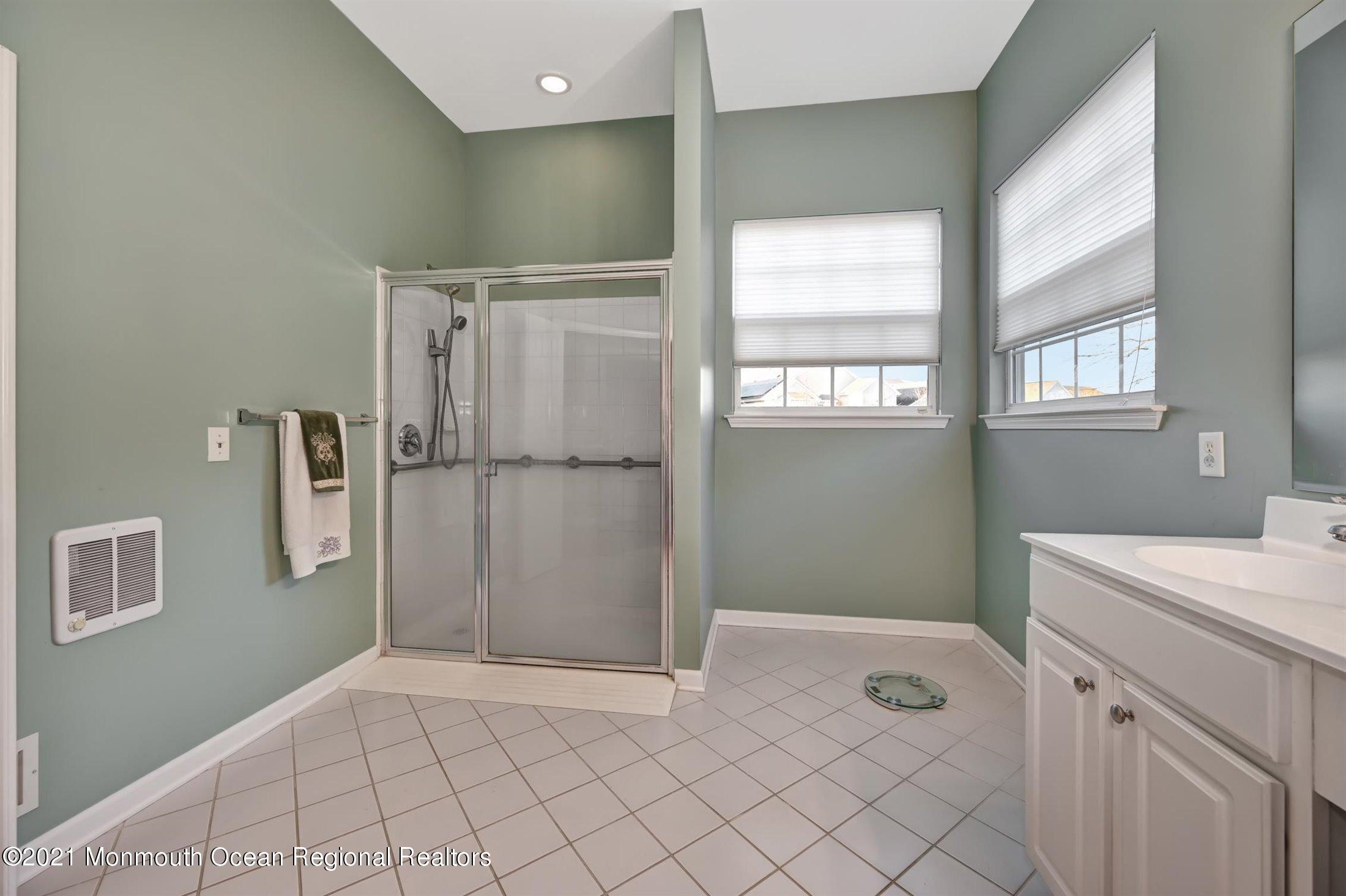 33 Hartack Road Manalapan, NJ 07726 - Photo 24 of 51 24-Master Bathroom