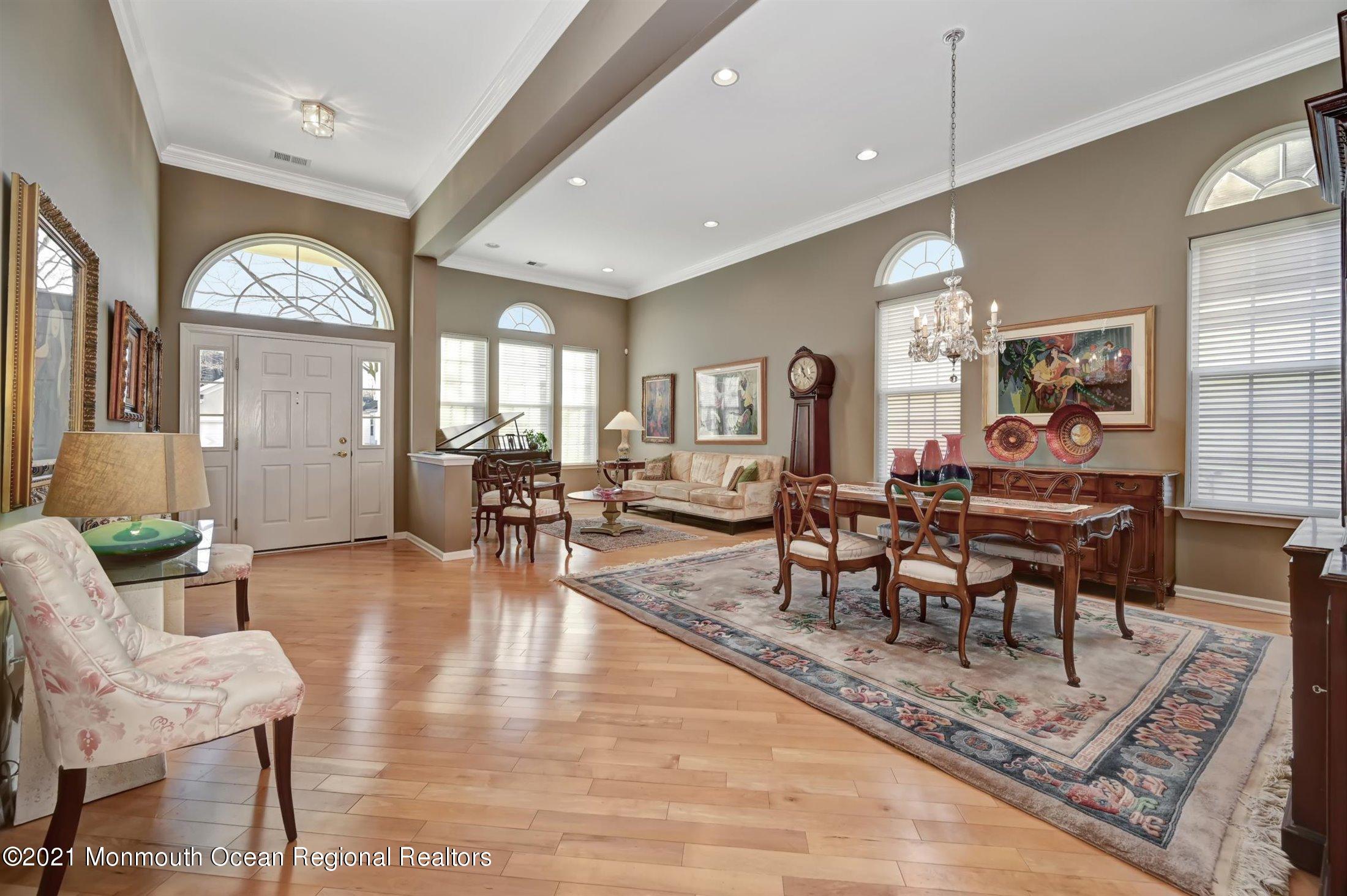 33 Hartack Road Manalapan, NJ 07726 - Photo 4 of 51 04-Dining