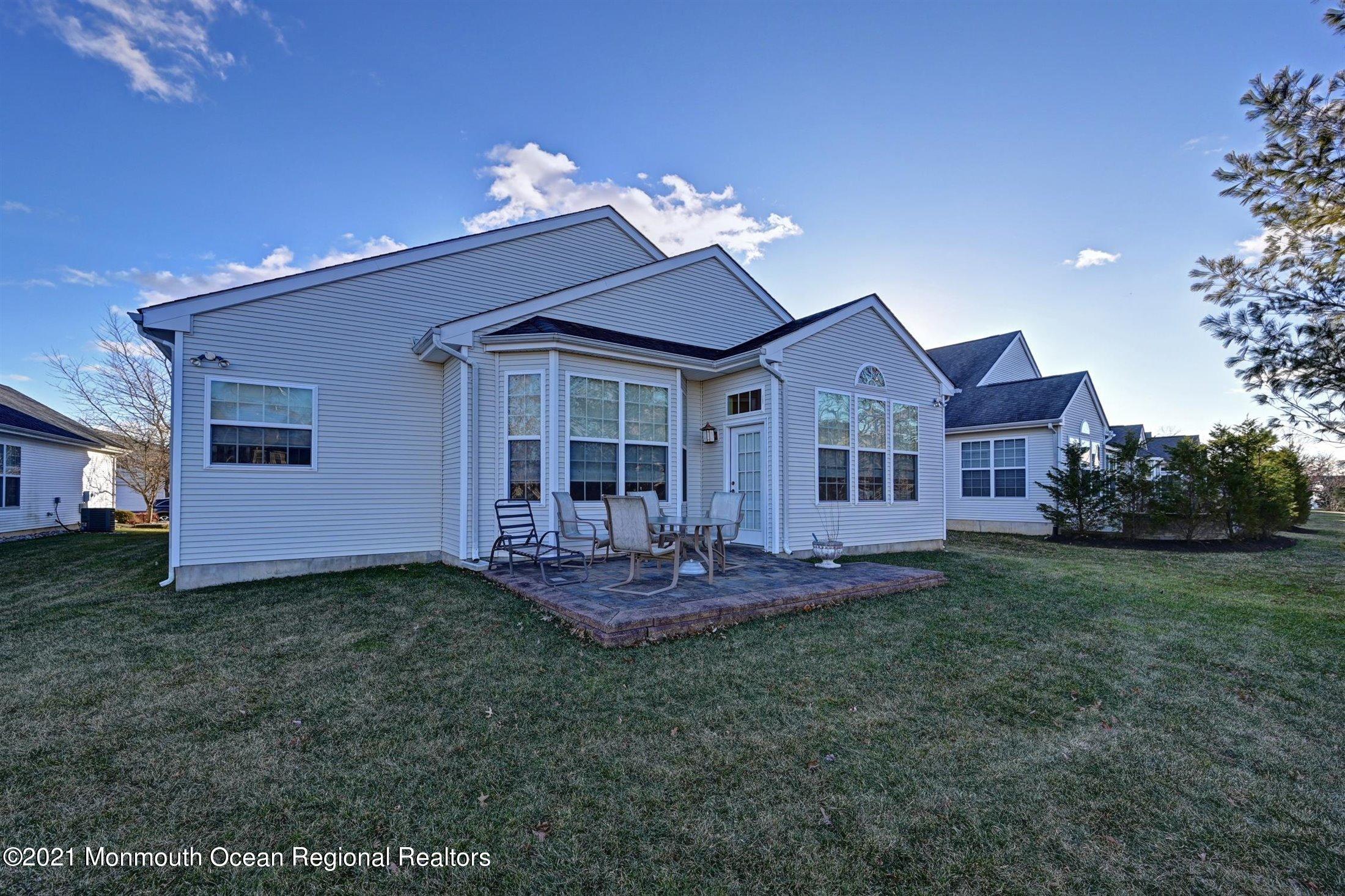 33 Hartack Road Manalapan, NJ 07726 - Photo 31 of 51 31-Back