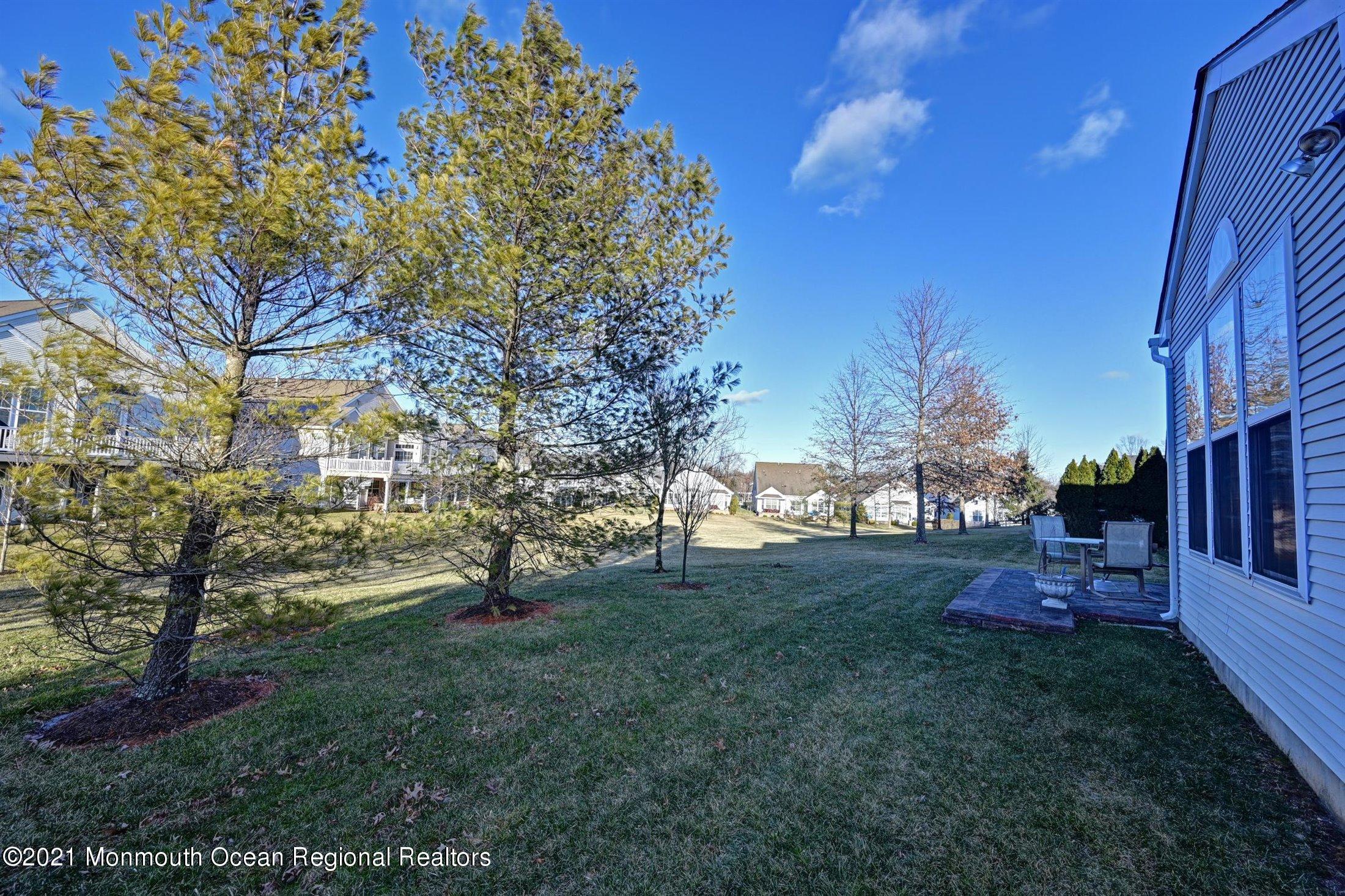 33 Hartack Road Manalapan, NJ 07726 - Photo 32 of 51 32-Back
