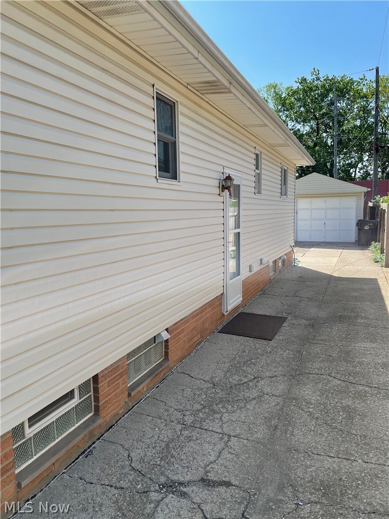 10313 Briggs Road Cleveland, OH 44111 - Photo 2 of 35 Gallery Image 2