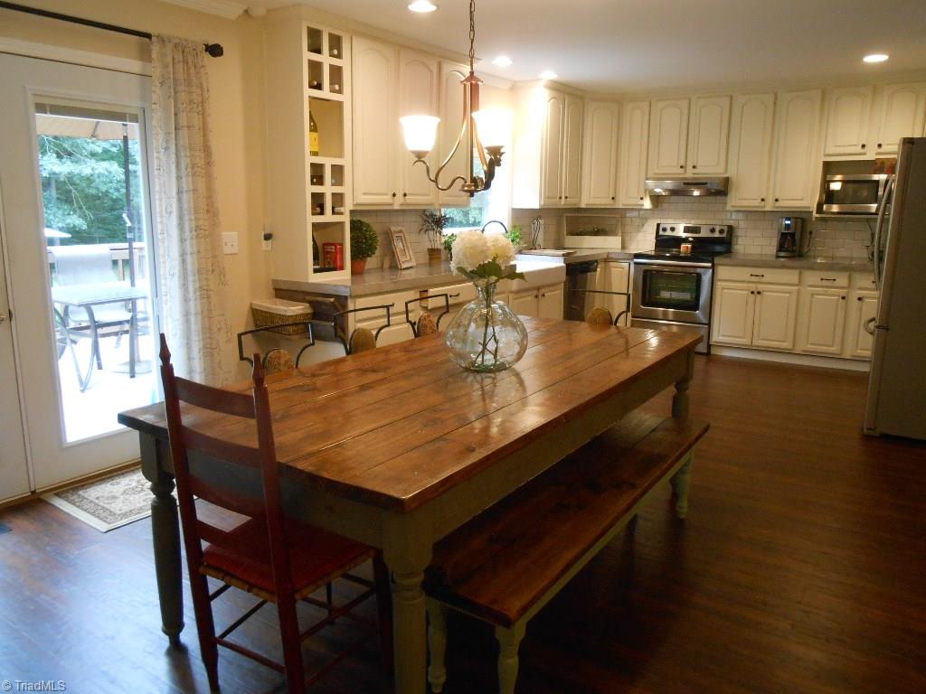 5106 Golden Acres Road Oak Ridge, NC 27310 - Photo 7 of 30