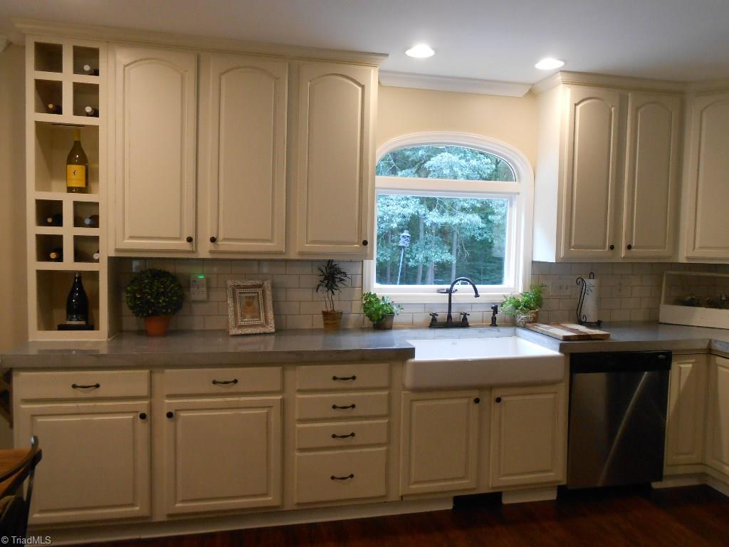 5106 Golden Acres Road Oak Ridge, NC 27310 - Photo 8 of 30