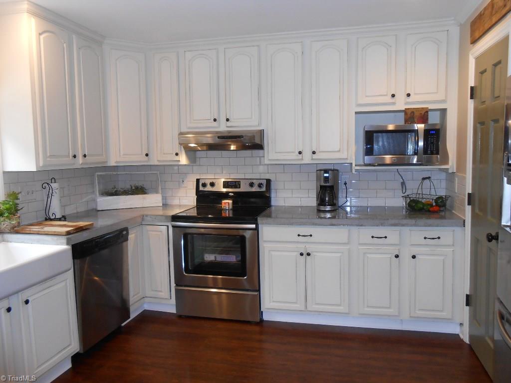 5106 Golden Acres Road Oak Ridge, NC 27310 - Photo 10 of 30
