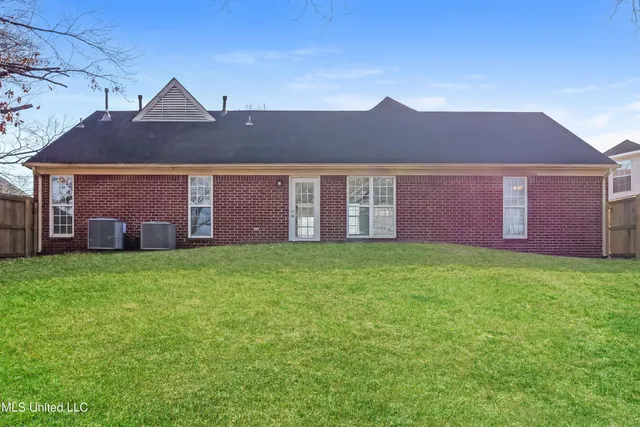 $2,185 | 7495 Eleanor Cove, Walls, MS 38680