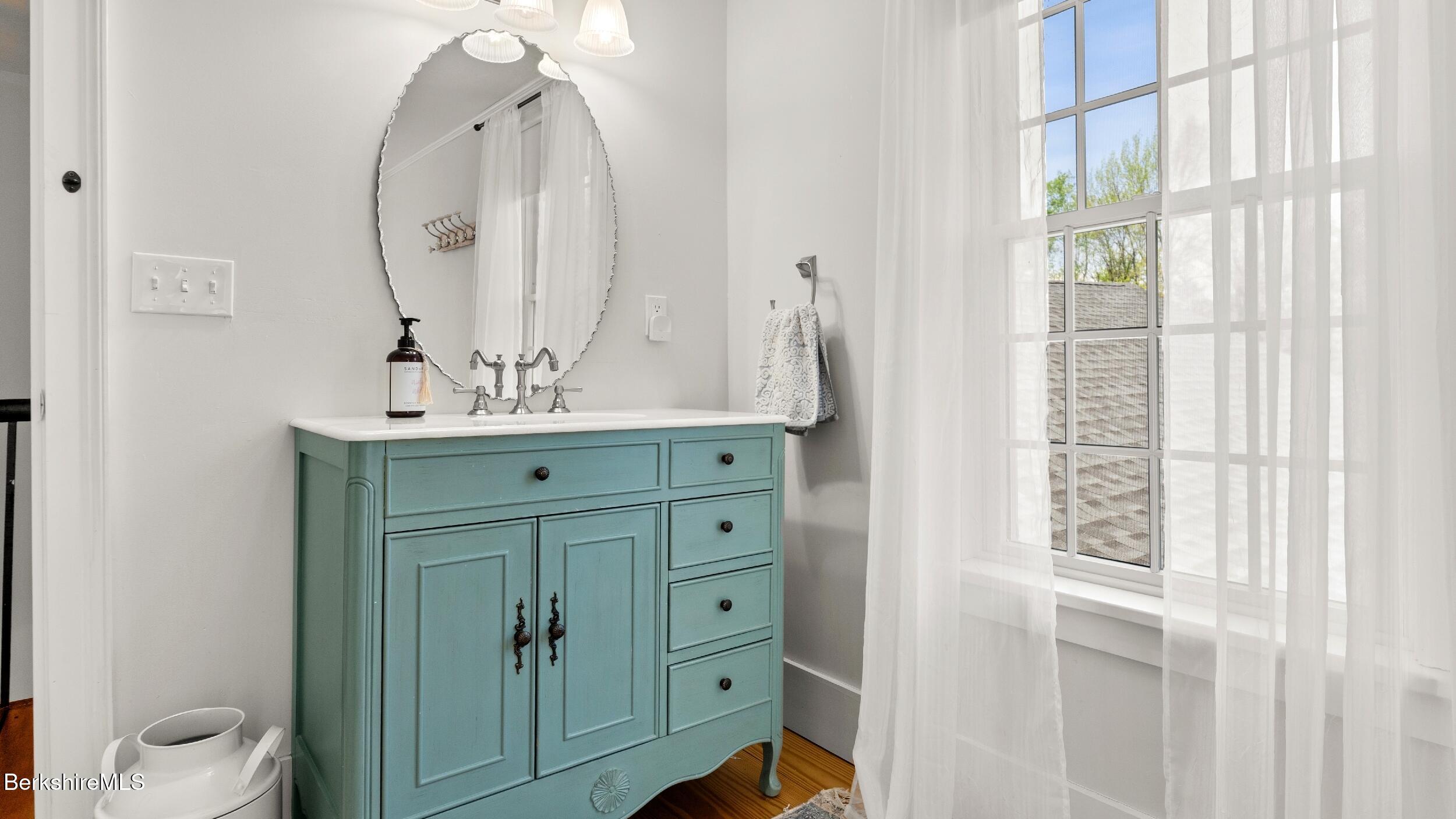 163 Cleveland Road Dalton, MA 01226 - Photo 50 of 53 SECOND FLOOR FULL BATHROOM