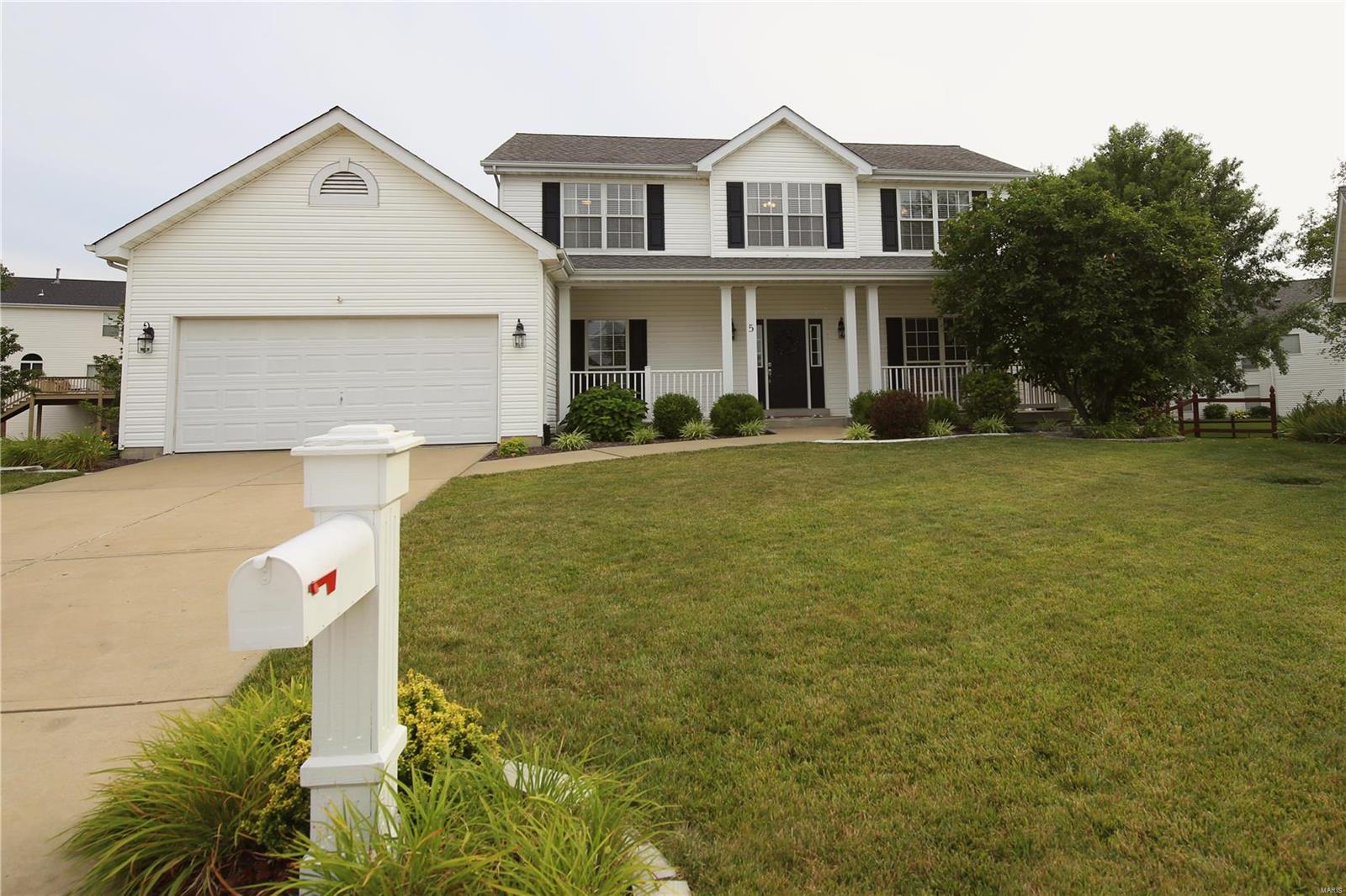 5 Raintree Crossing Court O'Fallon, MO 63366 - Photo 1 of 55