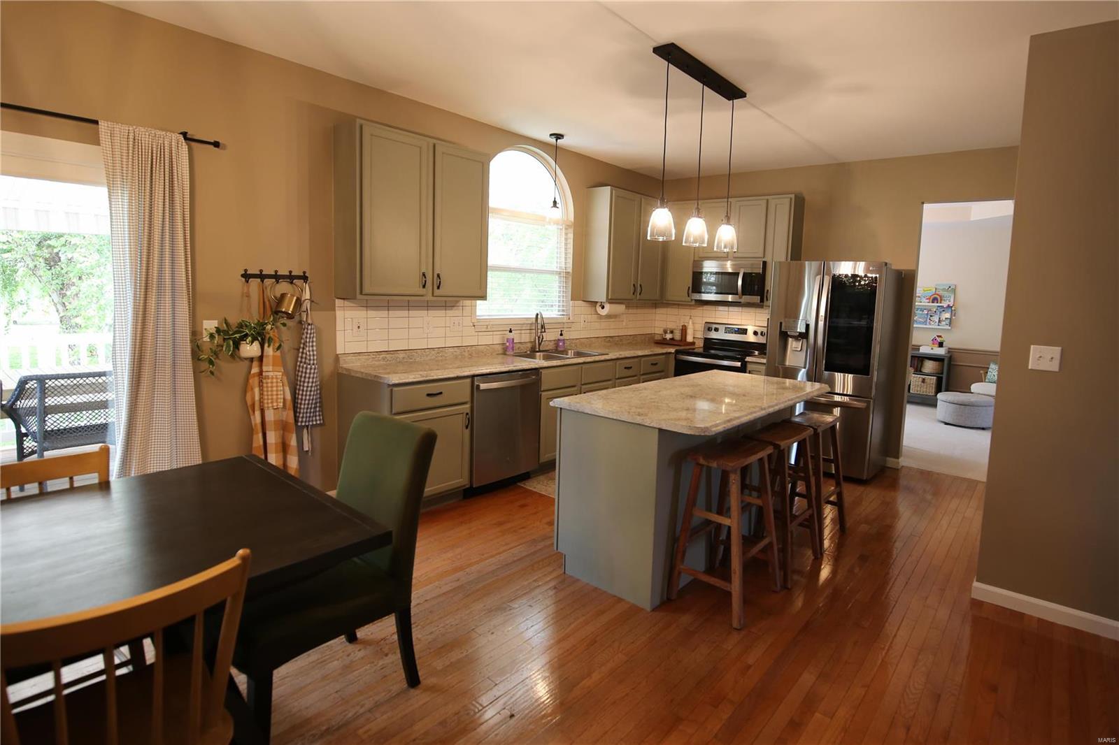 5 Raintree Crossing Court O'Fallon, MO 63366 - Photo 3 of 55