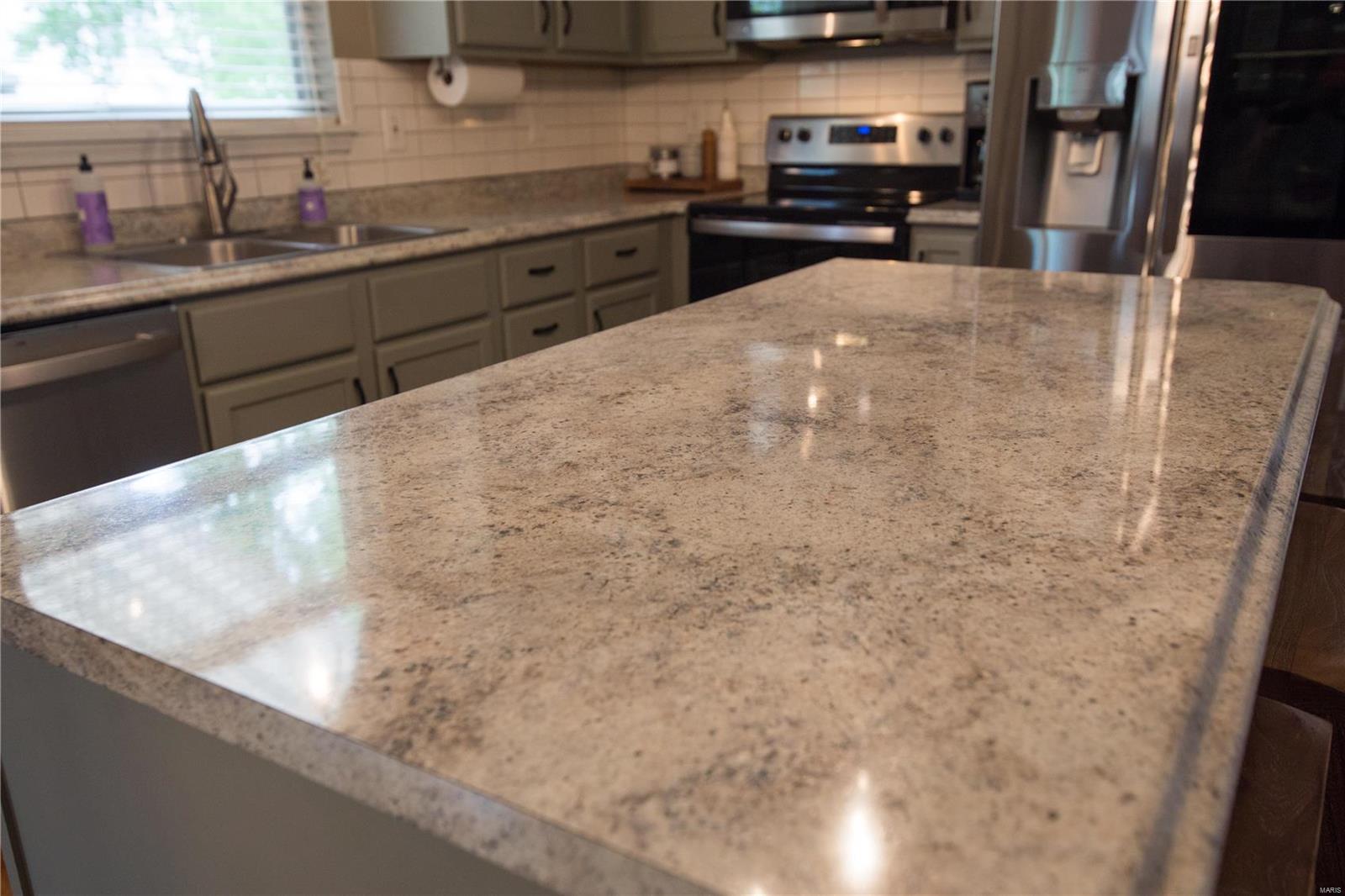 5 Raintree Crossing Court O'Fallon, MO 63366 - Photo 5 of 55