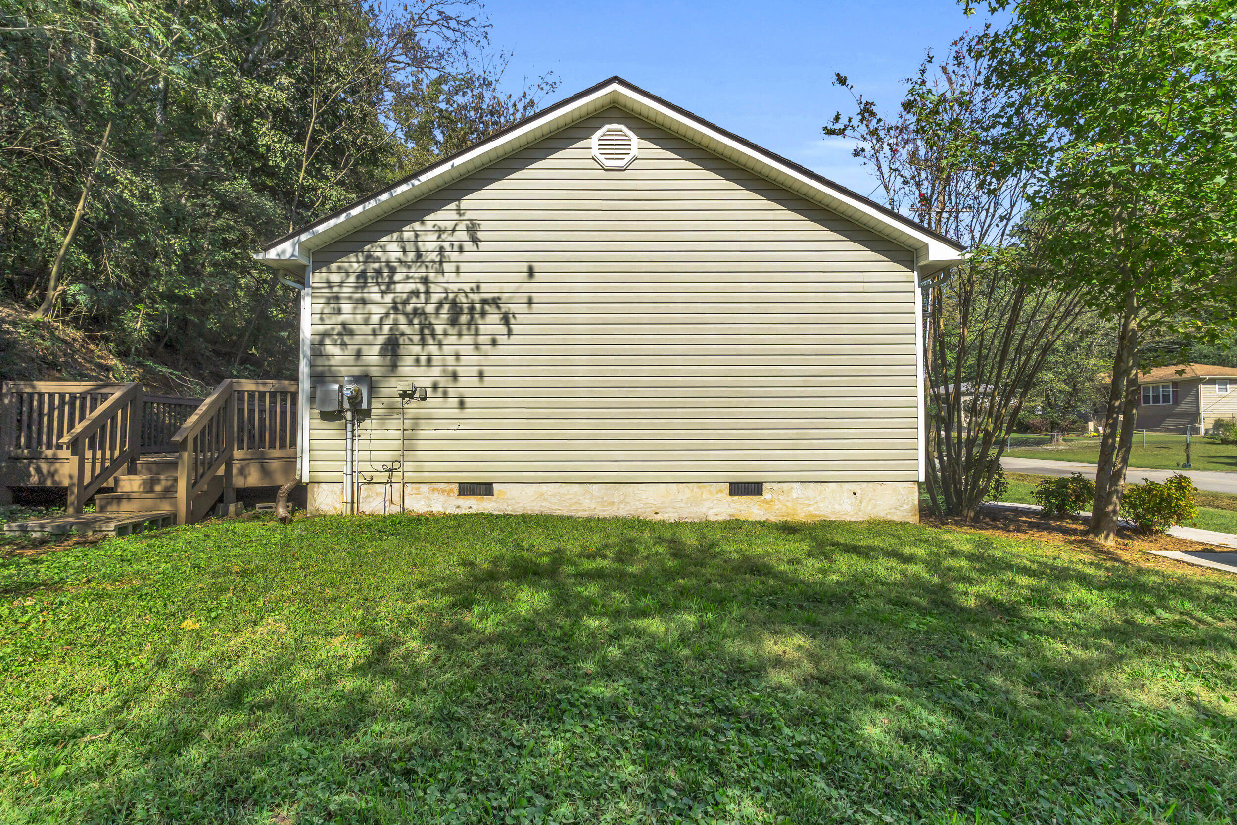 541 Lullwater Road Chattanooga, TN 37405 - Photo 22 of 22 541 lullwater rd-23