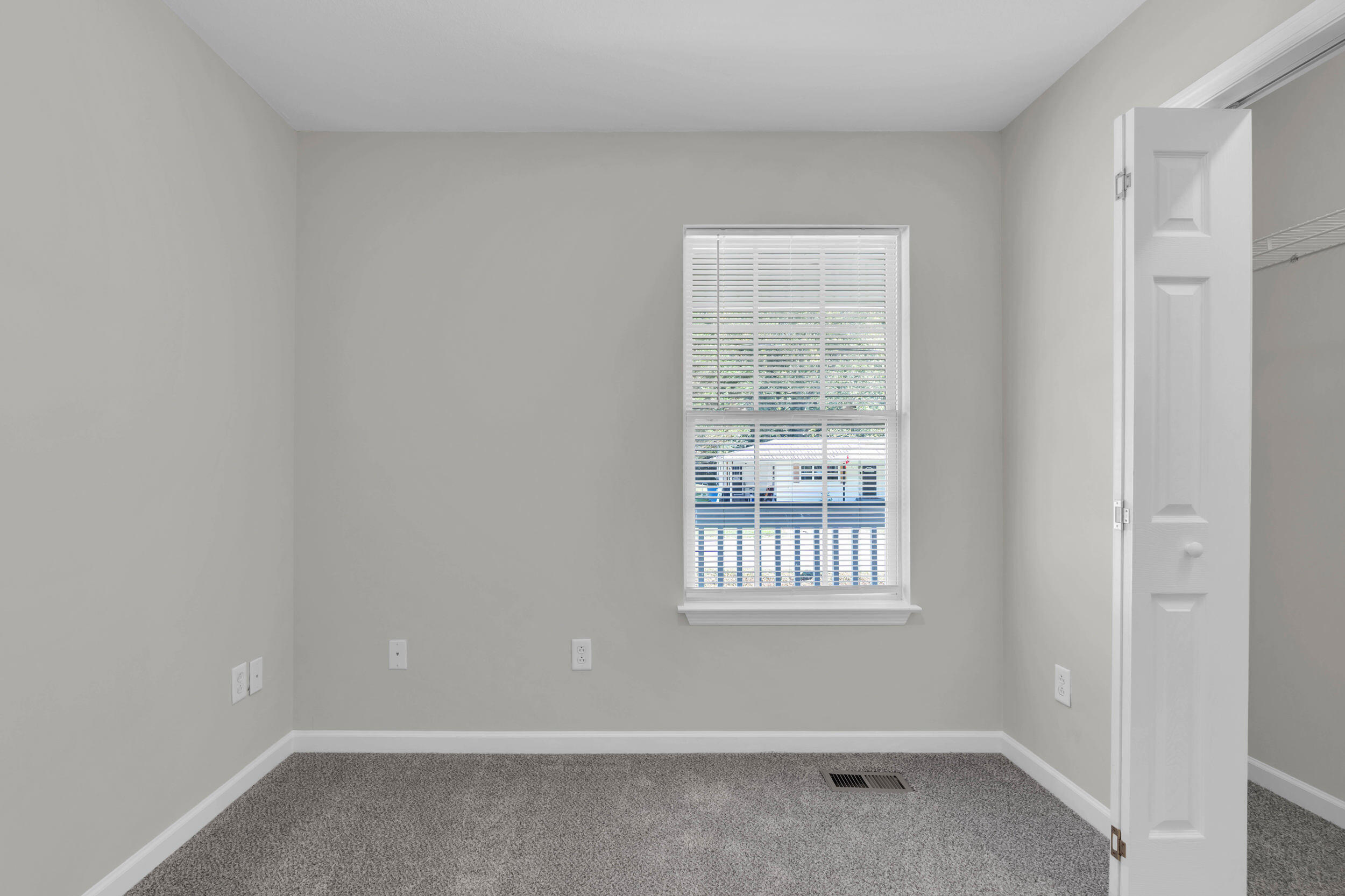 541 Lullwater Road Chattanooga, TN 37405 - Photo 10 of 22 541 lullwater rd-10