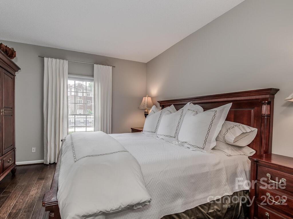 301 Queens Road, Unit 107 Charlotte, NC 28204 - Photo 12 of 21 Gallery Image 12