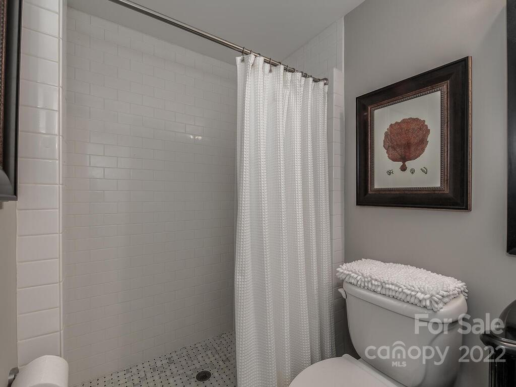 301 Queens Road, Unit 107 Charlotte, NC 28204 - Photo 16 of 21 Gallery Image 16