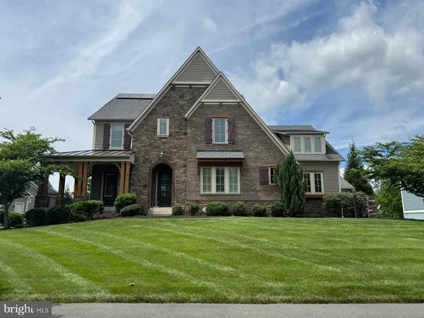 $1,999,990 | 25811 Yellow Birch Court, Aldie, VA 20105
